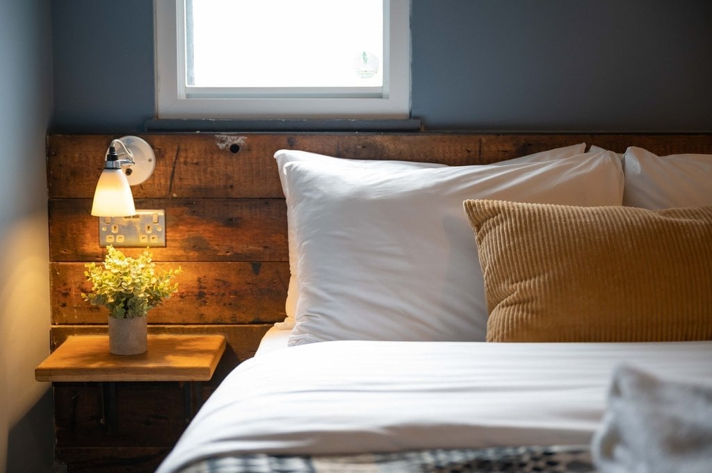 Superior King room with Greenwich Market views