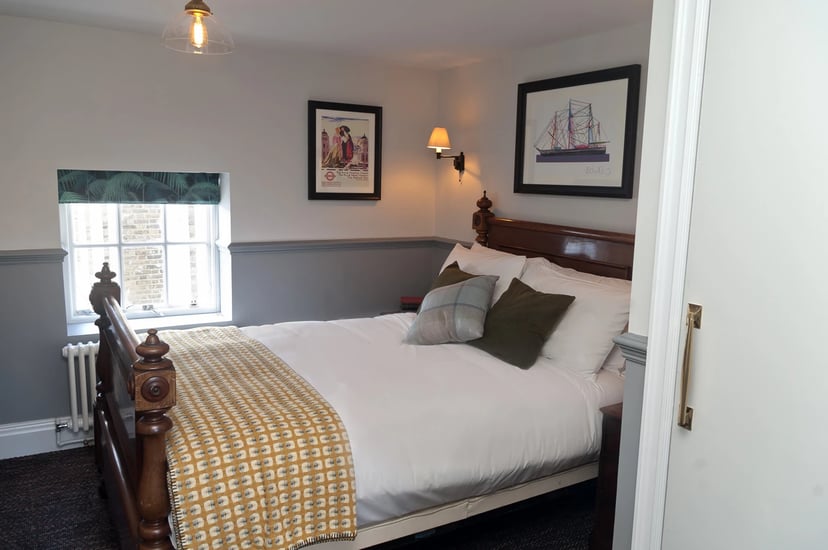 Classic Double room with city views