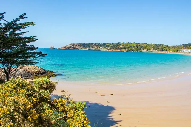 ST BRELADE'S BAY
