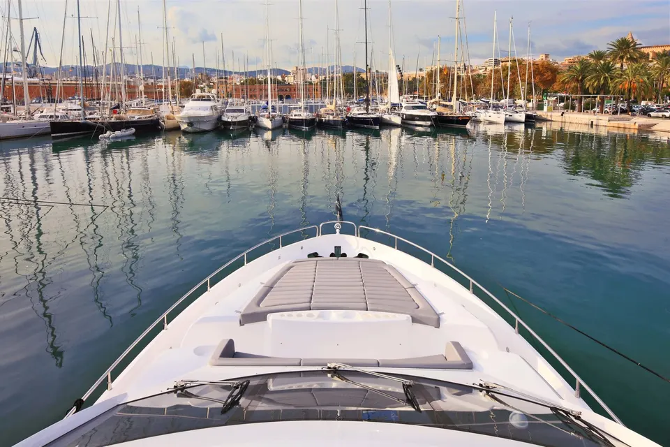 A look down the hull of the ship here on the luxury sunseeker yacht.