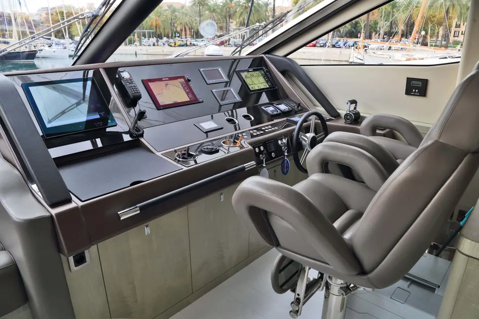 A look at the yachts bridge here on the sunseeker.